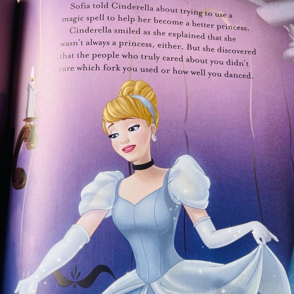 Sofia the First Read-Along Storybook: Once Upon a Princess - Picture 7 of 11